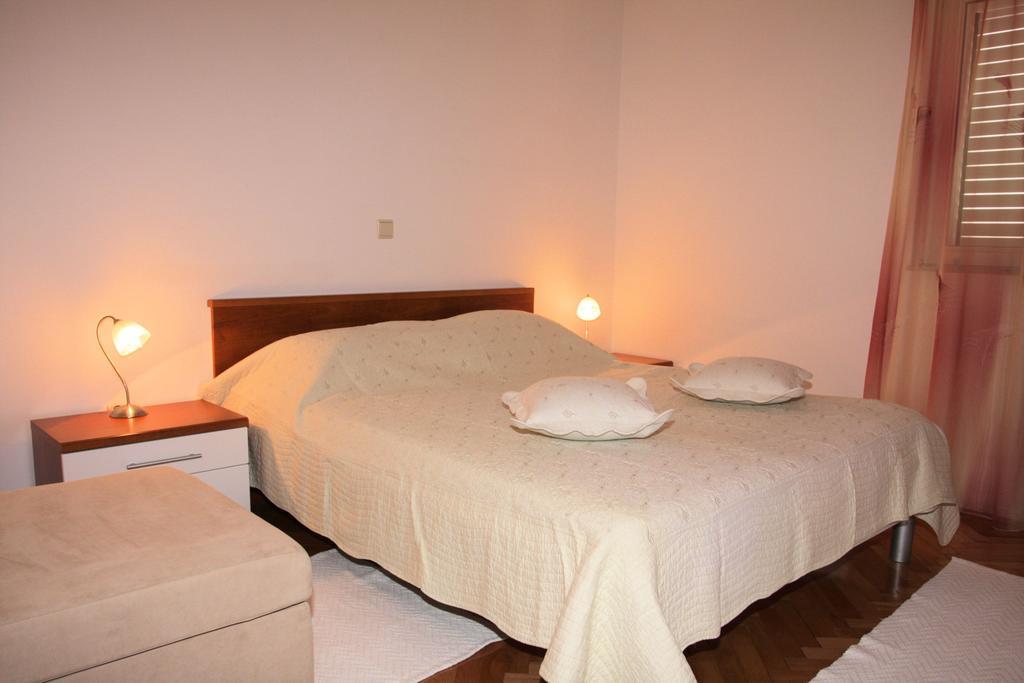 Apartments Ante Makarska Habitación foto