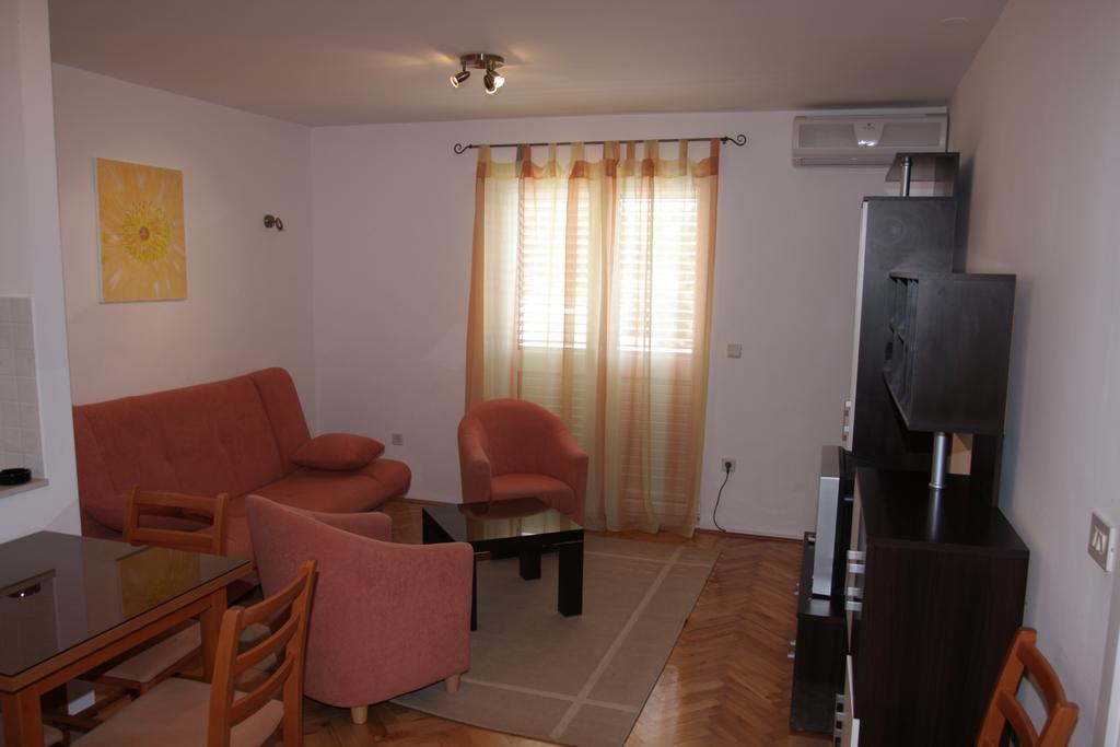 Apartments Ante Makarska Habitación foto